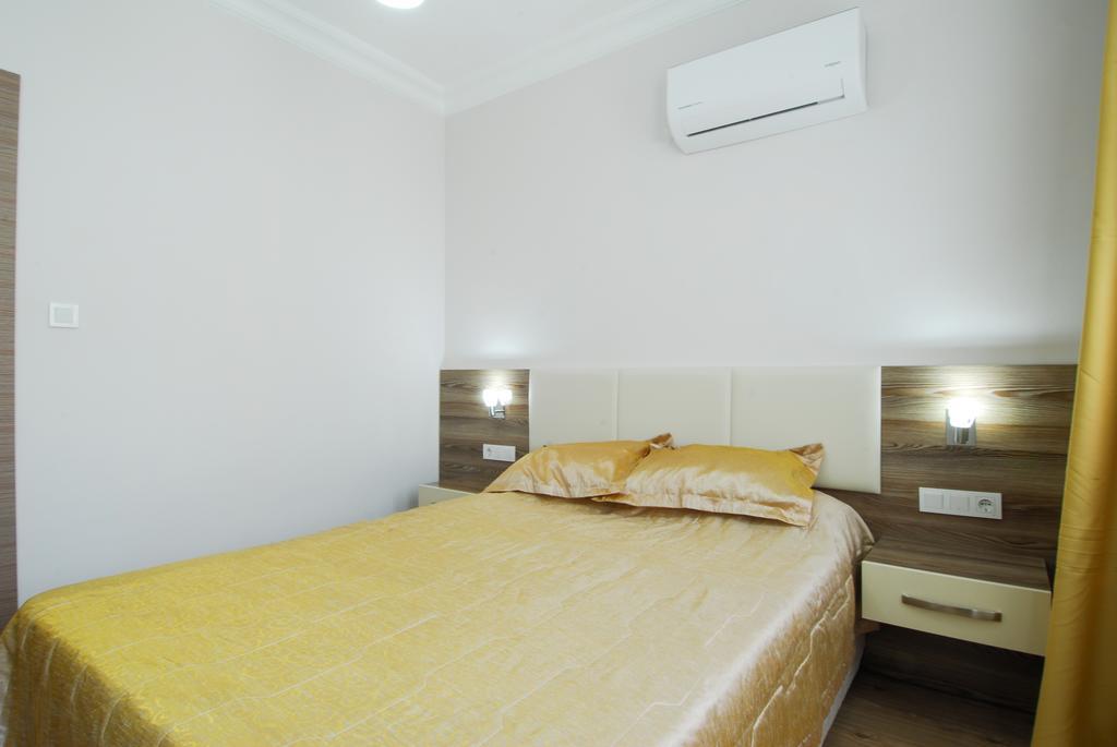 Burak Apart Hotel Fethiye Exterior photo